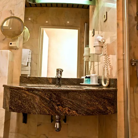 Du Midi Montparnasse Hotel